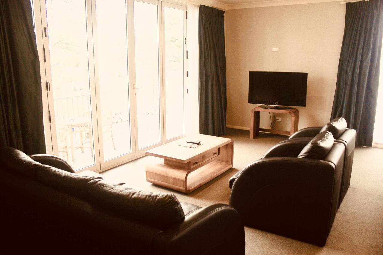 The Nautilus Hotel Napier Luaran gambar The living room of a typical apartment