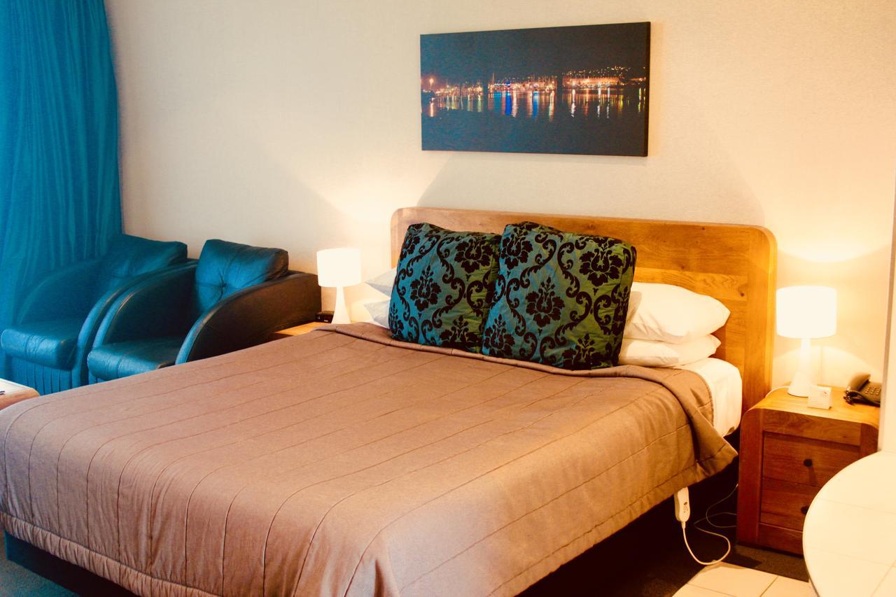 The Nautilus Hotel Napier Luaran gambar A room at the hotel